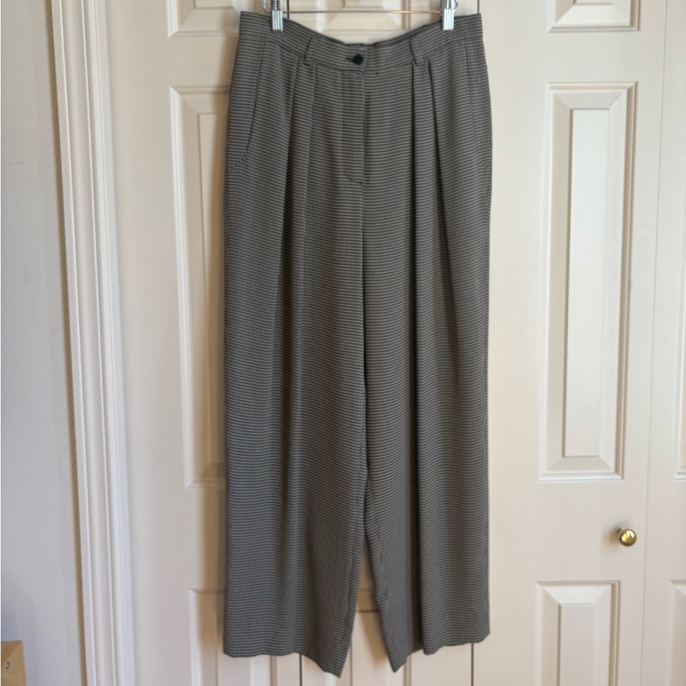 Giorgio Armani Vintage Beige & Black Diamond Pattern Pleated Trouser Pants S